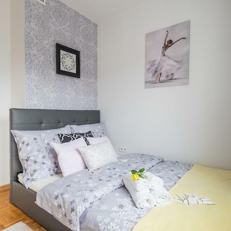 Blue Sky Apartment Варшава Экстерьер фото
